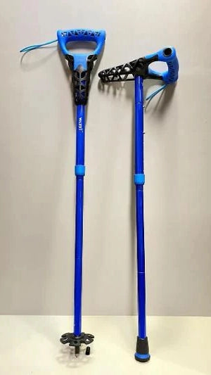 2 Sit Walk in blue showing different the different options of feet